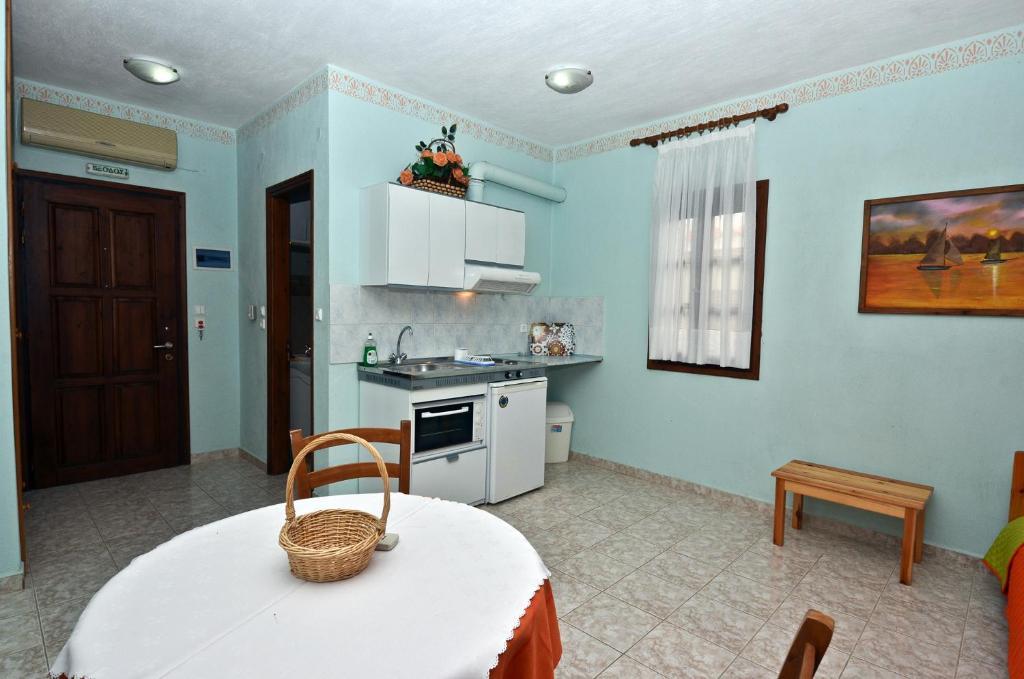 Aris Junior Studio & Apartments Νέο Κλήμα Δωμάτιο φωτογραφία